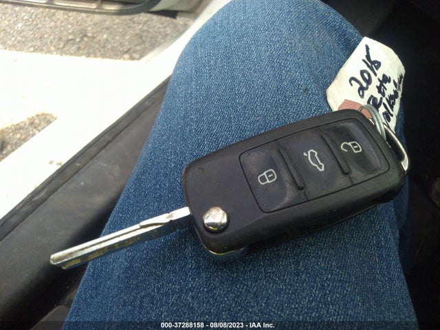 3VWD17AJ3FM258871 Volkswagen Jetta Sedan 1.8t Se