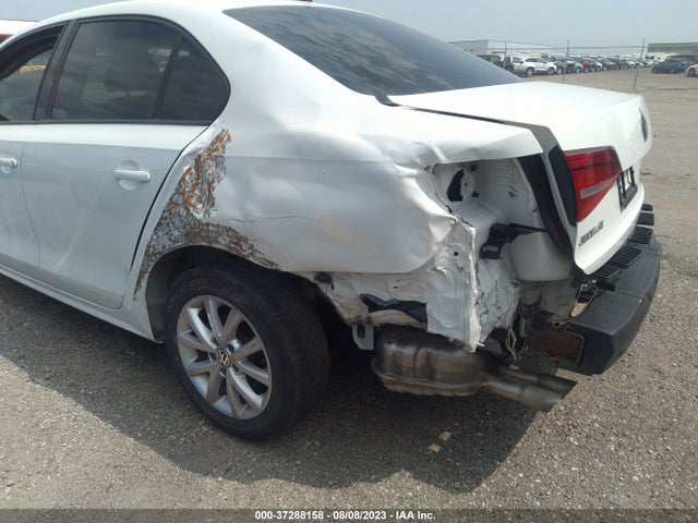 3VWD17AJ3FM258871 Volkswagen Jetta Sedan 1.8t Se