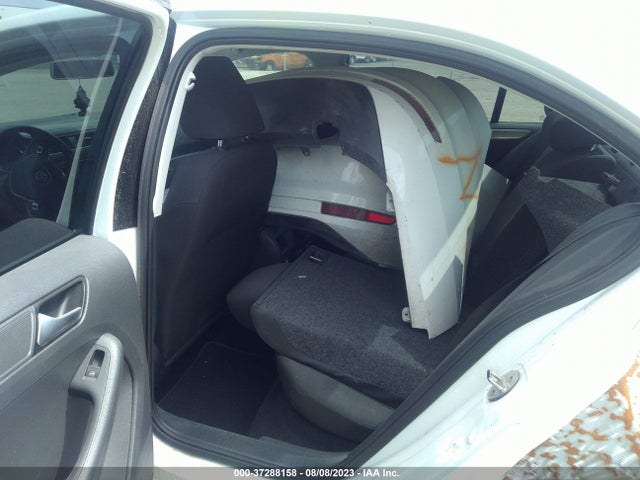3VWD17AJ3FM258871 Volkswagen Jetta Sedan 1.8t Se