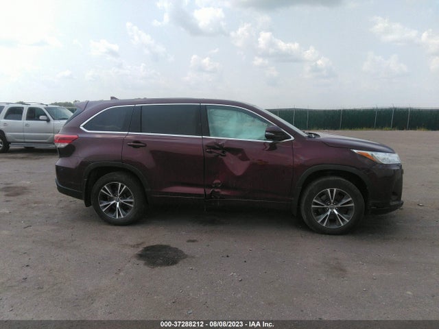Toyota Highlander Le Plus 2017 5TDBZRFH3HS363451 Image 13