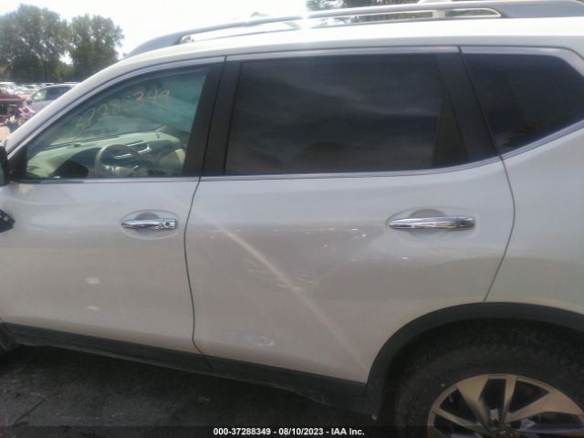 5N1AT2MVXFC920461 Nissan Rogue Sl
