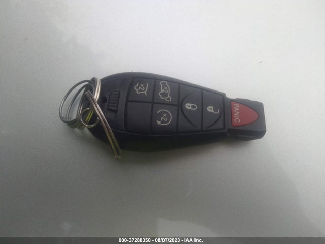 2011 JEEP GRAND CHEROKEE LAREDO VIN: 1J4RR4GG4BC530183