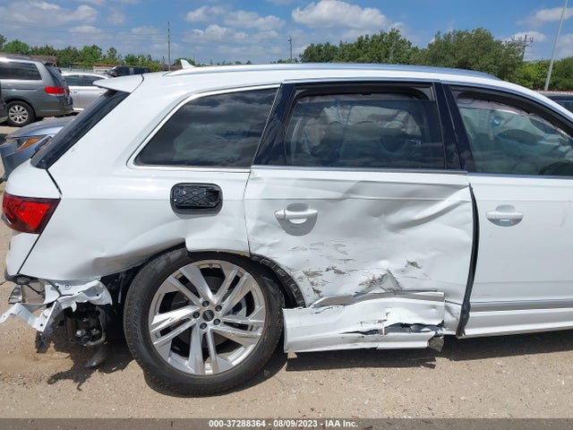 WA1LXBF79ND012859 Audi Q7 Premium Plus