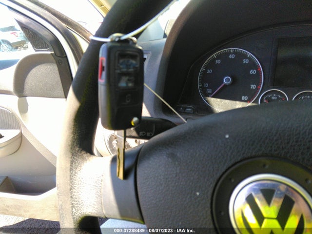 2005 VOLKSWAGEN JETTA SEDAN A5 2.5L VIN: 3VWRF71K15M628634