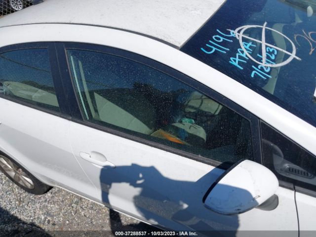 KNADN5A32E6359747 KIA RIO EX