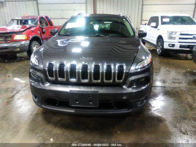 1C4PJMCB7HW647567 Jeep Cherokee Latitude