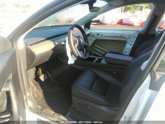 7SAYGDEE6NA009532 Tesla Model Y Long Range