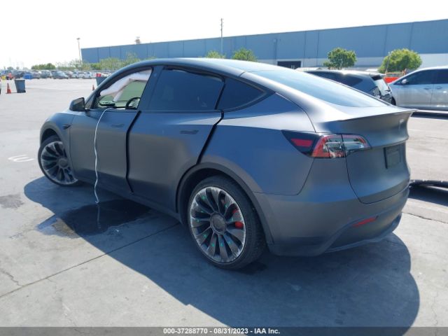 7SAYGDEF8NF485244 Tesla Model Y Performance