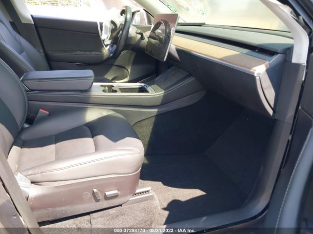7SAYGDEF8NF485244 Tesla Model Y Performance