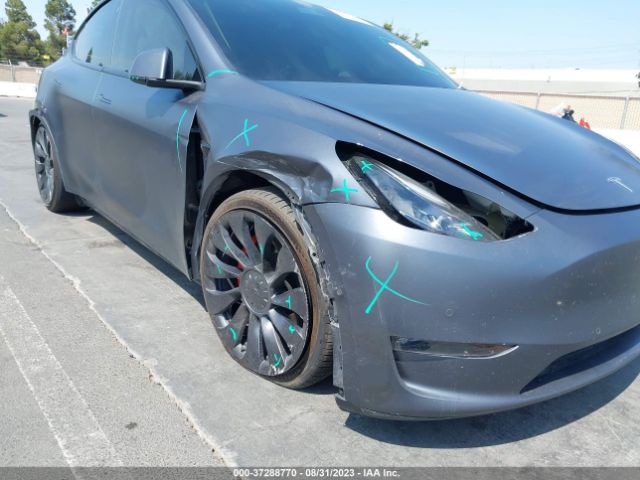 7SAYGDEF8NF485244 Tesla Model Y Performance