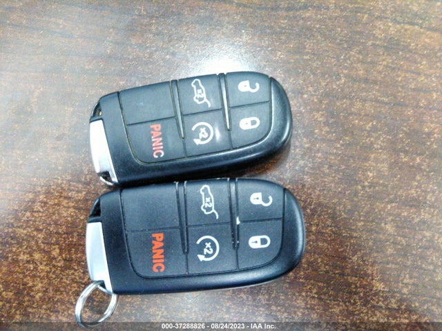 1C4RJFJT2KC647257 Jeep Grand Cherokee