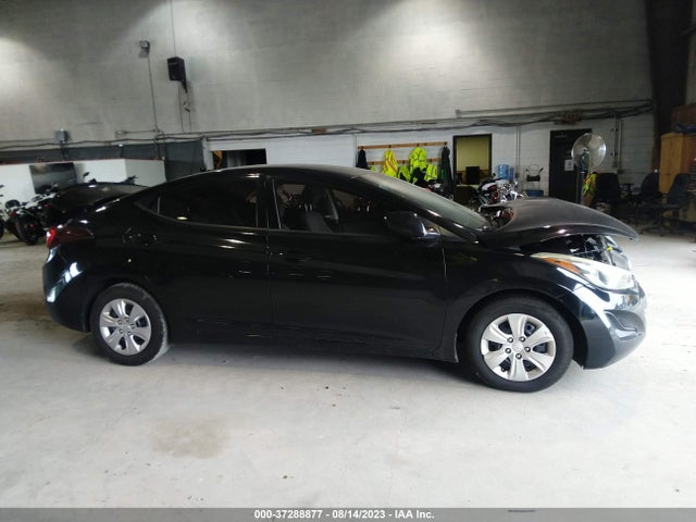 2016 HYUNDAI ELANTRA SE VIN: 5NPDH4AE9GH759870