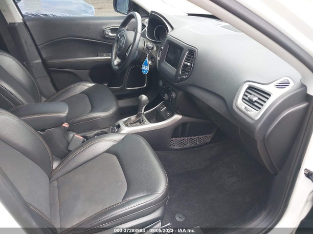 3C4NJCBB4KT692546 Jeep Compass Latitude