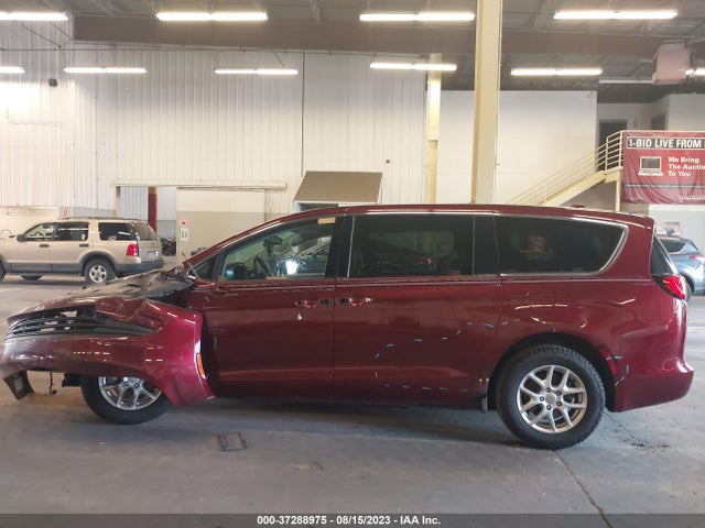 2C4RC1DG1HR553124 Chrysler Pacifica Touring