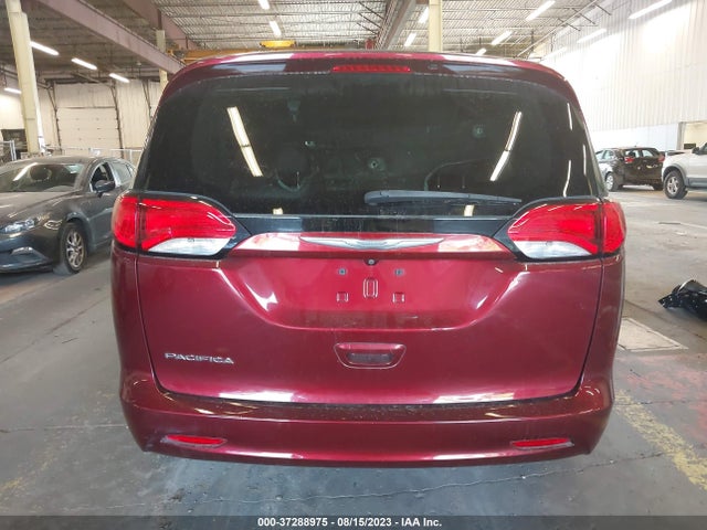 2C4RC1DG1HR553124 Chrysler Pacifica Touring