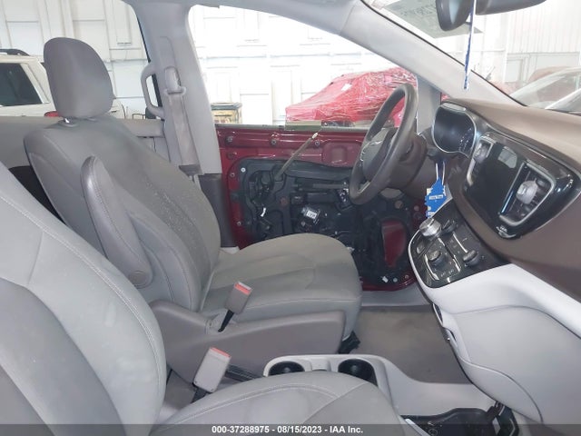 2C4RC1DG1HR553124 Chrysler Pacifica Touring