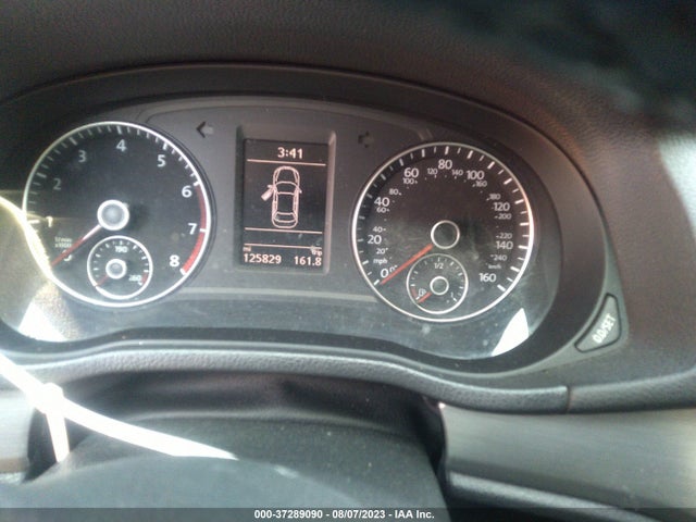 1VWBT7A38EC095167 Volkswagen PASSAT SE