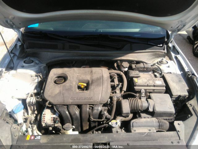 3KPF24AD0ME318341 KIA Forte Lxs
