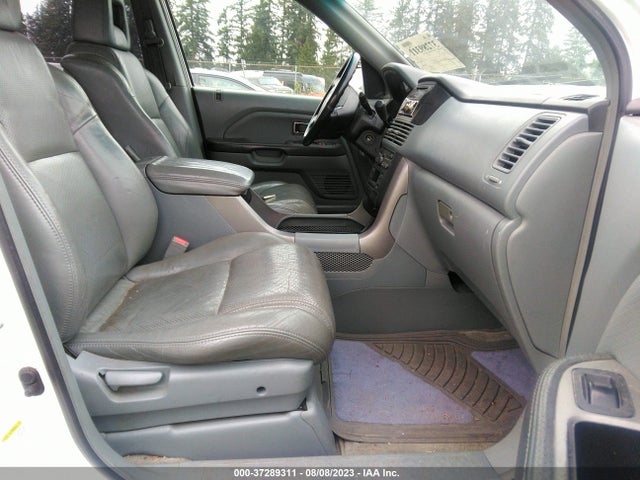 2004 HONDA PILOT EX VIN: 2HKYF18564H592696