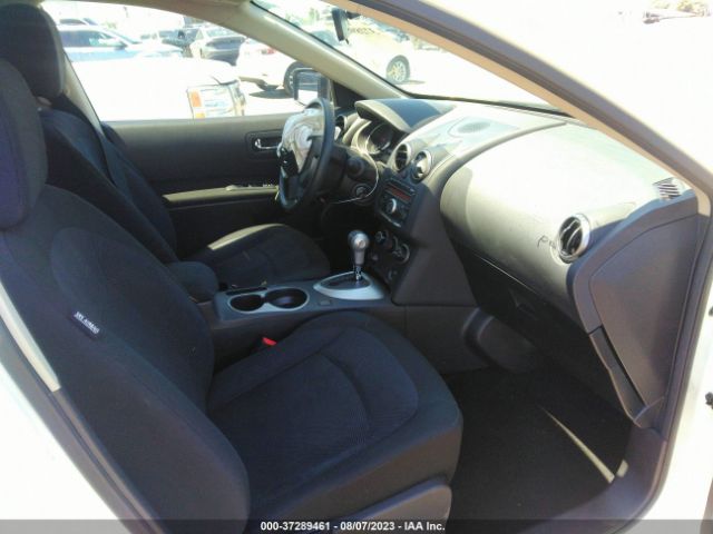 JN8AS5MT3EW619216 Nissan Rogue Select S