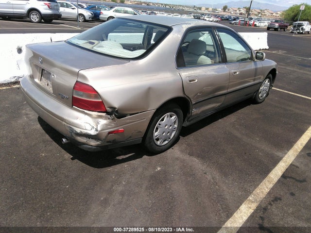 1995 HONDA ACCORD LX/EX VIN: 1HGCD5637SA136365