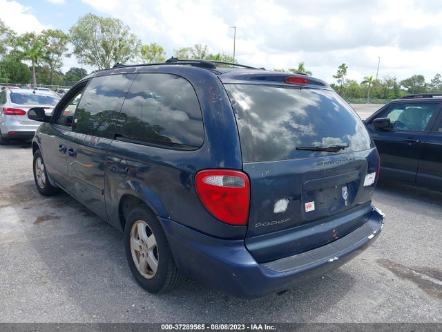 2005 DODGE GRAND CARAVAN SXT VIN: 2D4GP44L85R492928