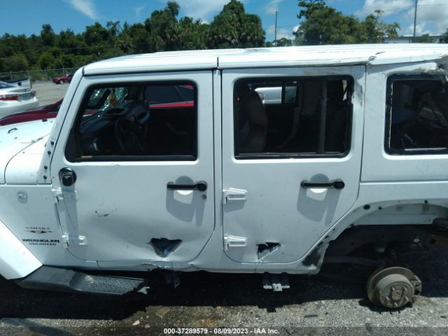 1C4BJWEG7HL672422 Jeep Wrangler Unlimited Sahara