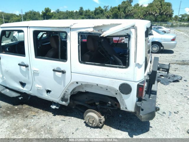 1C4BJWEG7HL672422 Jeep Wrangler Unlimited Sahara