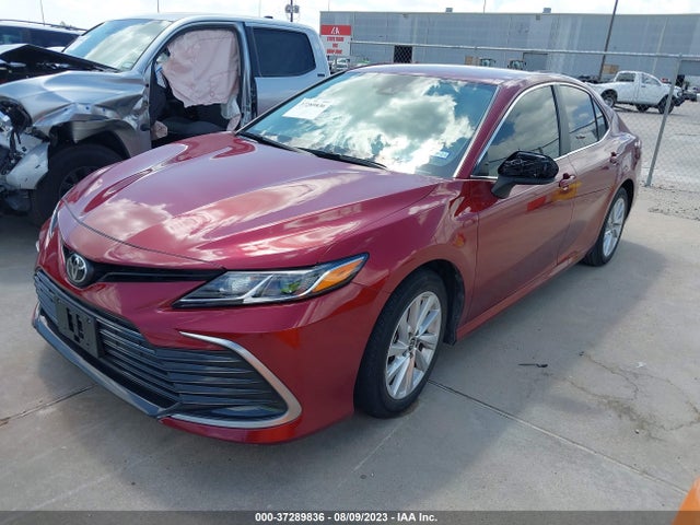 Toyota CAMRY LE 2021 4T1C11AKXMU436820 Image 2