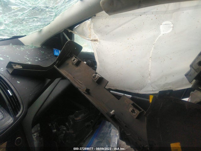 Ford ESCAPE SE 2019 1FMCU9GD9KUC55705 Image 5