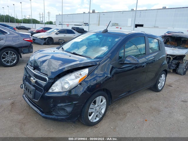 Chevrolet SPARK LS 2015 KL8CB6S99FC809602 Image 2