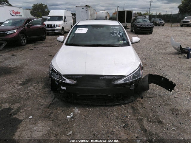 Hyundai ELANTRA SE 2020 5NPD74LF7LH533832 Image 12