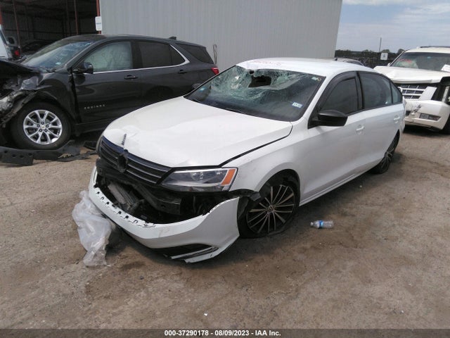 3VWD17AJ9FM417246 Volkswagen Jetta Sedan 1.8t Sport