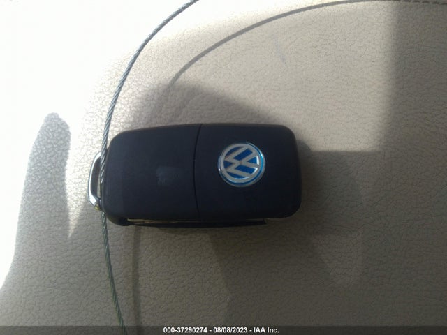 2014 VOLKSWAGEN PASSAT WOLFSBURG ED VIN: 1VWAS7A32EC114004