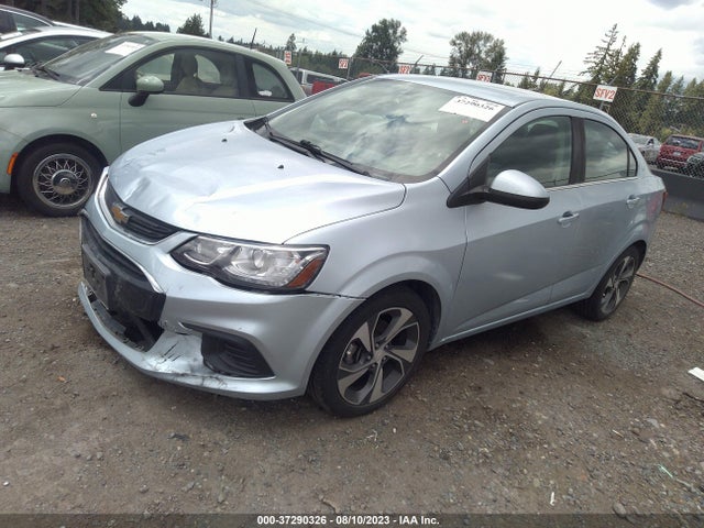 Chevrolet Sonic Premier 2018 1G1JF5SB9J4134698 Image 2