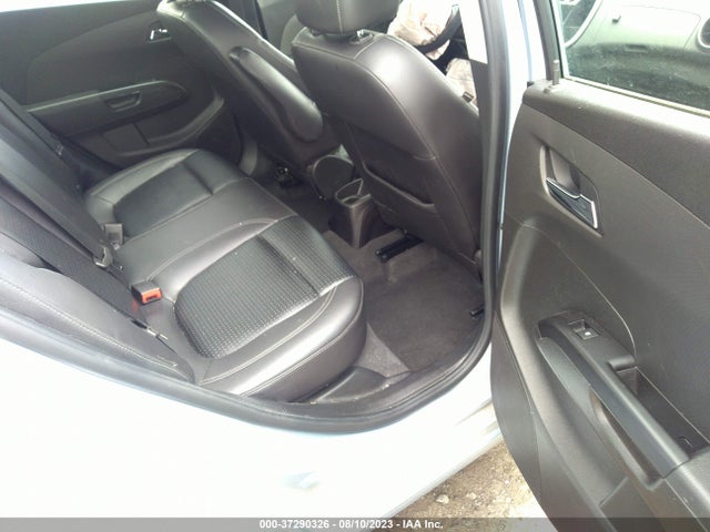 Chevrolet Sonic Premier 2018 1G1JF5SB9J4134698 Image 8