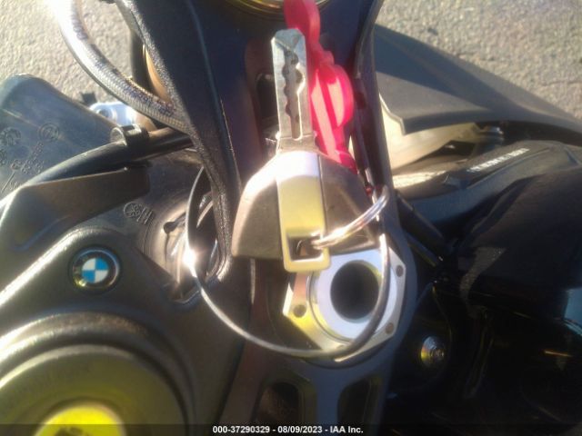 2021 BMW S 1000 WB10E2303M6E80367 Photo 10