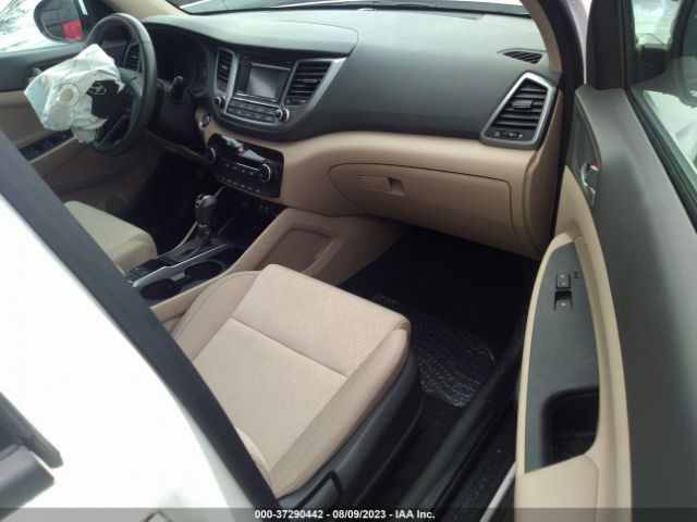 KM8J3CA28HU373462 Hyundai Tucson Sport