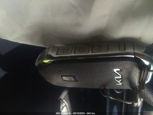 5XXG14J27NG128423 KIA K5 LXS