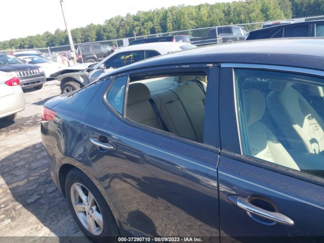 KNAGM4A7XF5623933 KIA Optima Lx