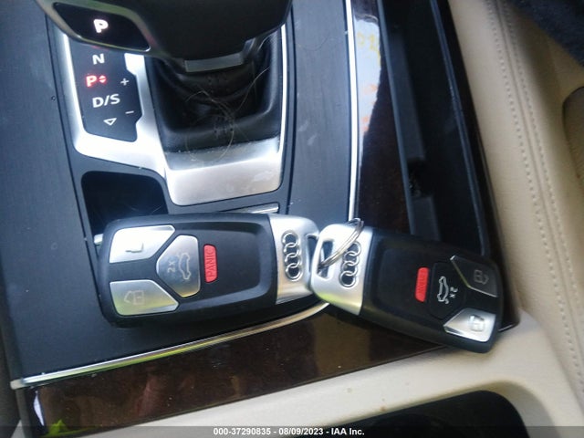 WA1BNAFY3K2088962 Audi Q5 Premium Plus