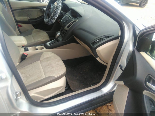 2014 FORD FOCUS SE VIN: 1FADP3K24EL451277