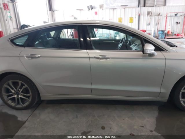 3FA6P0CD9KR180883 Ford FUSION SEL