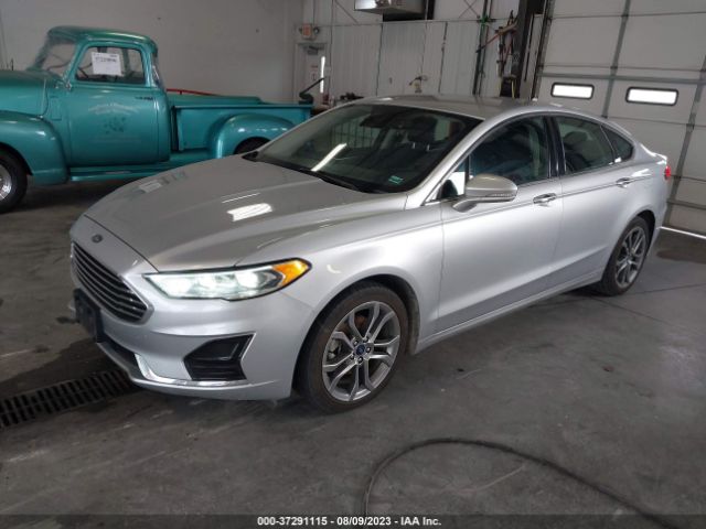 3FA6P0CD9KR180883 Ford FUSION SEL