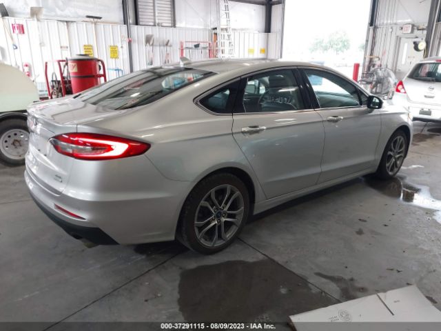 3FA6P0CD9KR180883 Ford FUSION SEL
