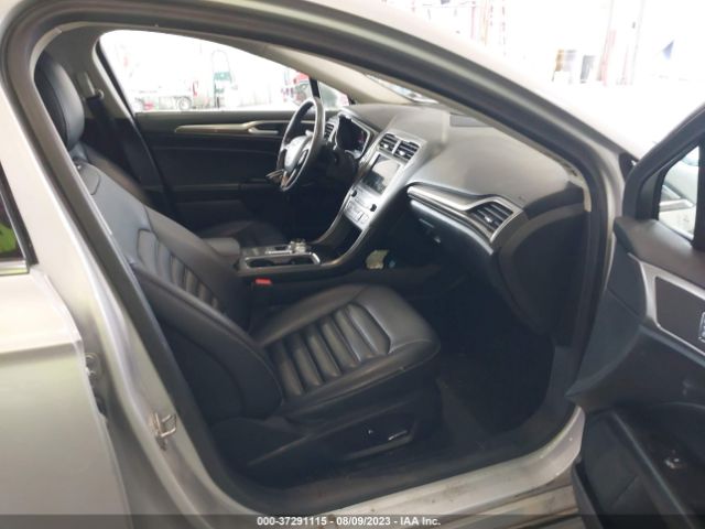 3FA6P0CD9KR180883 Ford FUSION SEL