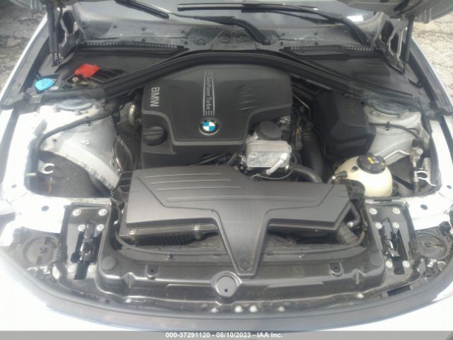 WBA8A9C31HK864045 BMW 3 Series 320i