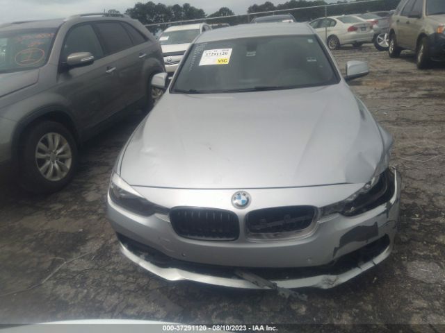 WBA8A9C31HK864045 BMW 3 Series 320i