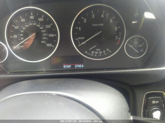 WBA8A9C31HK864045 BMW 3 Series 320i