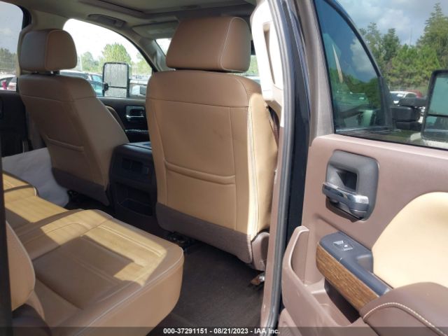 1GT12UEY2HF173046 GMC Sierra 2500hd Denali